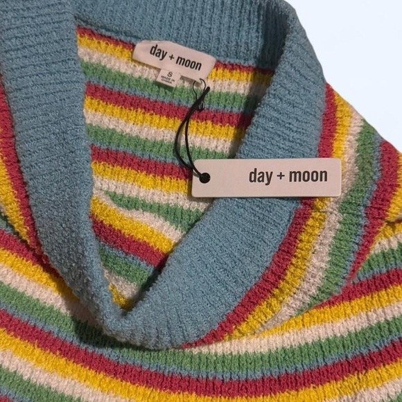 Striped Multicolor Women's Knit Skirt - Picture 2 of 2